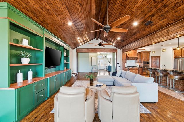 1546 Bluff Springs Road, Ferris, TX 75125