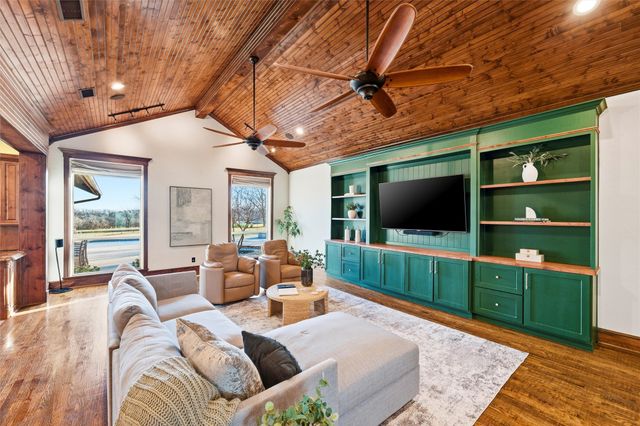 1546 Bluff Springs Road, Ferris, TX 75125