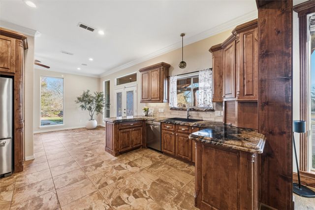 1546 Bluff Springs Road, Ferris, TX 75125