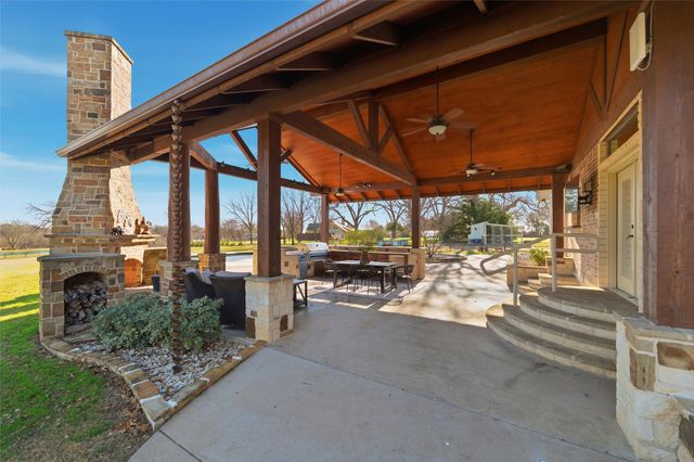 1546 Bluff Springs Road, Ferris, TX 75125