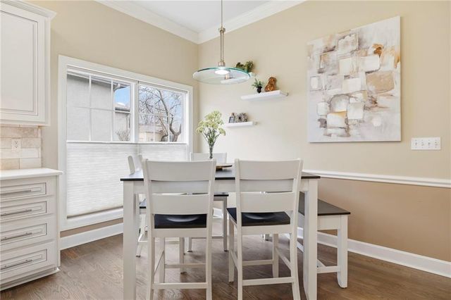 15707 Marty Lane, Overland Park, KS 66223