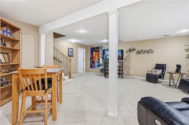 15707 Marty Lane, Overland Park, KS 66223