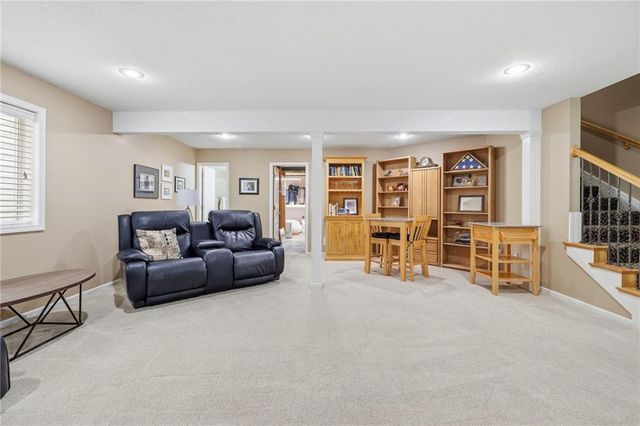 15707 Marty Lane, Overland Park, KS 66223