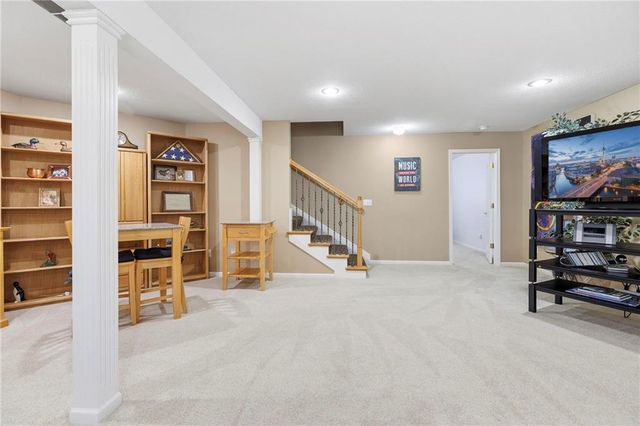 15707 Marty Lane, Overland Park, KS 66223