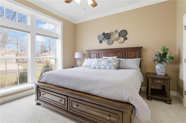 15707 Marty Lane, Overland Park, KS 66223