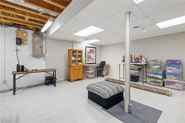 15707 Marty Lane, Overland Park, KS 66223