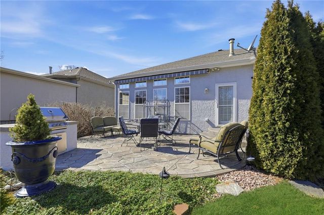 15707 Marty Lane, Overland Park, KS 66223