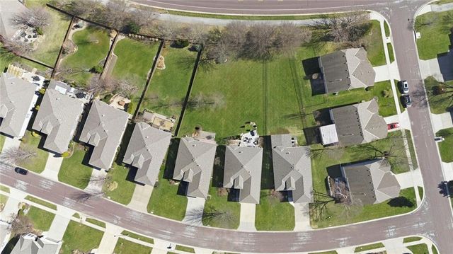 15707 Marty Lane, Overland Park, KS 66223