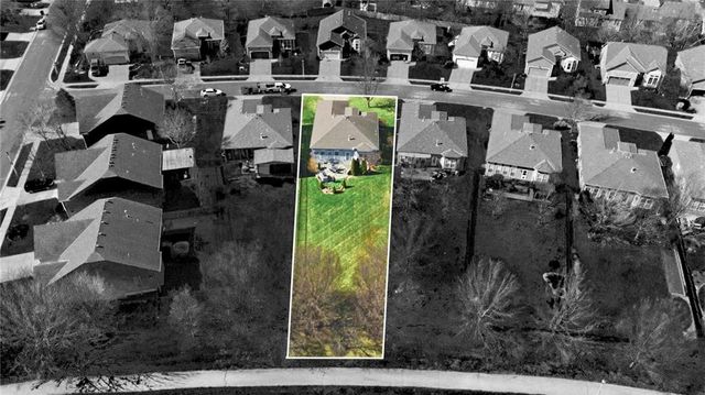 15707 Marty Lane, Overland Park, KS 66223