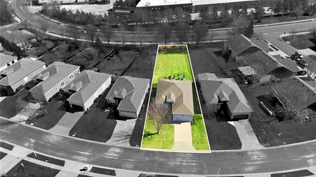 15707 Marty Lane, Overland Park, KS 66223