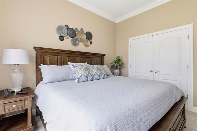 15707 Marty Lane, Overland Park, KS 66223