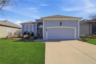 15707 Marty Lane, Overland Park, KS 66223