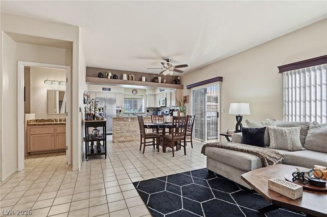 9343 Horizon Vista Lane, Las Vegas, NV 89117