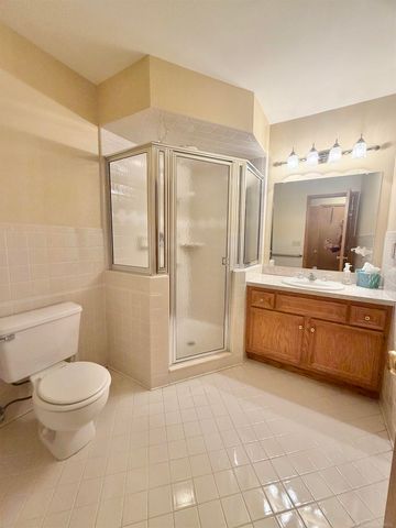 48401 Valley Forge Dr Drive, Macomb, MI 48044