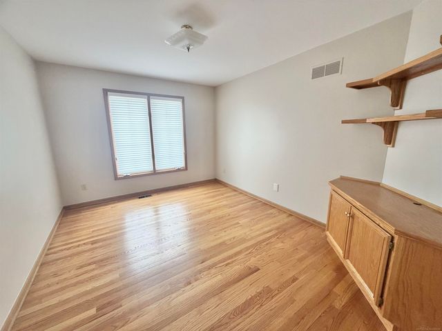 48401 Valley Forge Dr Drive, Macomb, MI 48044