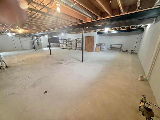 48401 Valley Forge Dr Drive, Macomb, MI 48044