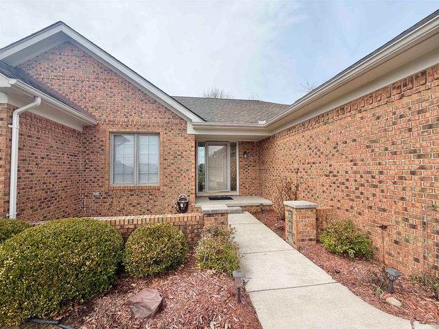 48401 Valley Forge Dr Drive, Macomb, MI 48044