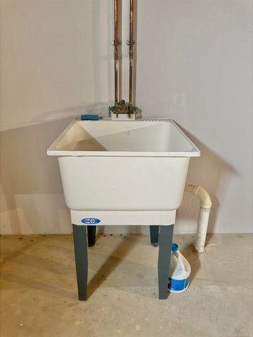 48401 Valley Forge Dr Drive, Macomb, MI 48044