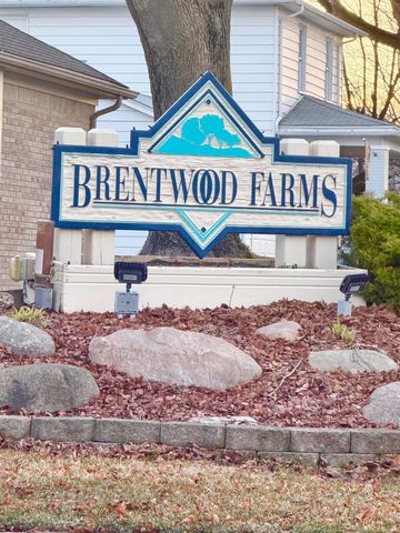 48401 Valley Forge Dr Drive, Macomb, MI 48044