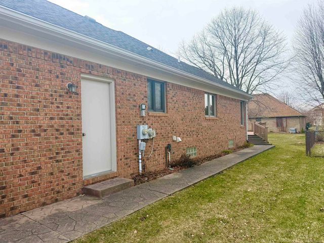 48401 Valley Forge Dr Drive, Macomb, MI 48044