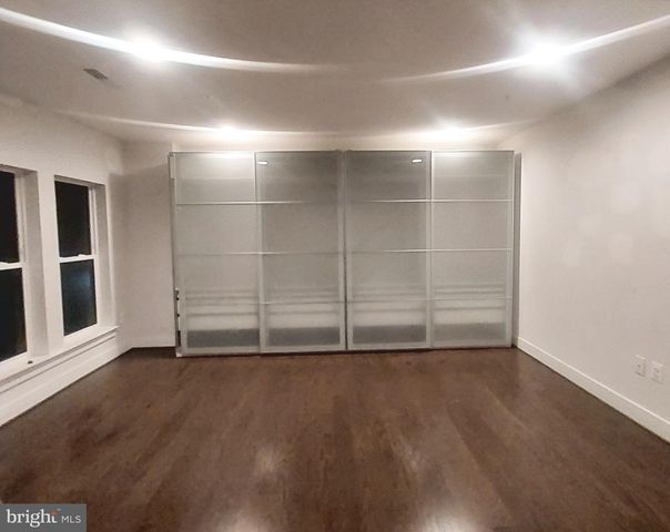 932 KING FARM BLVD, Rockville, MD 20850