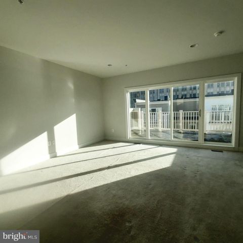 932 KING FARM BLVD, Rockville, MD 20850