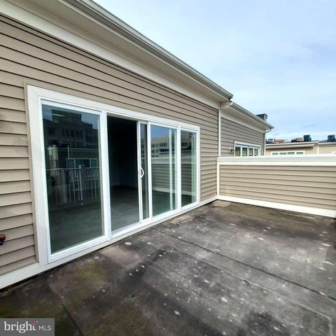 932 KING FARM BLVD, Rockville, MD 20850