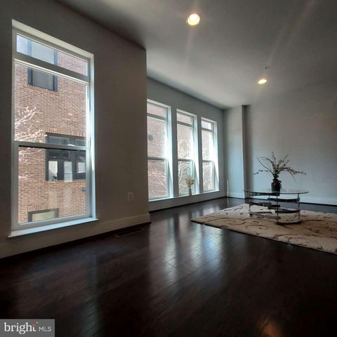 932 KING FARM BLVD, Rockville, MD 20850