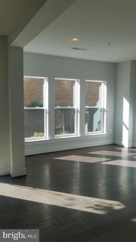 932 KING FARM BLVD, Rockville, MD 20850