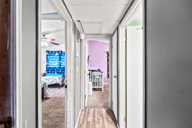 2 E Hillside Avenue, Des Moines, IA 50315