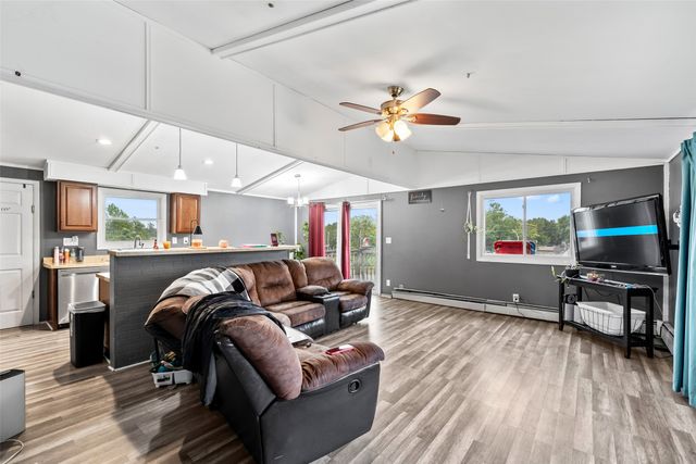 2 E Hillside Avenue, Des Moines, IA 50315