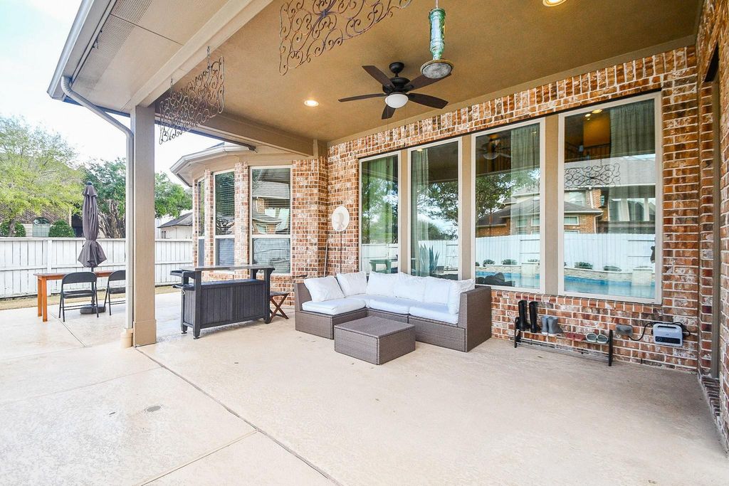 Image 29 of property listing at 26702 Valleyside Drive, Katy, TX 77494