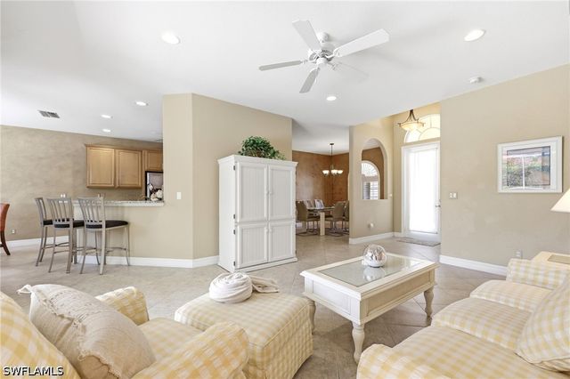 3951 Ruxton RD, Naples, FL 34116