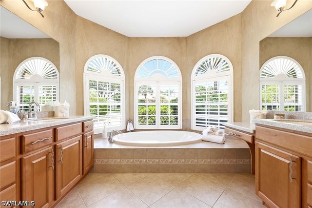 3951 Ruxton RD, Naples, FL 34116