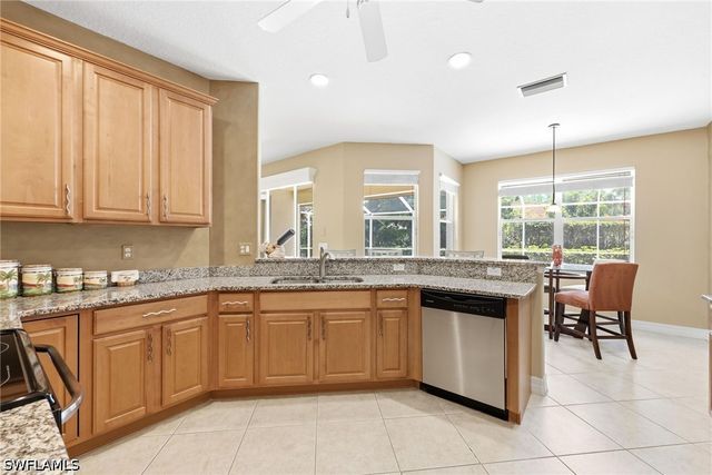 3951 Ruxton RD, Naples, FL 34116