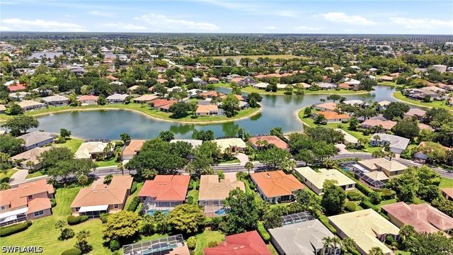 3951 Ruxton RD, Naples, FL 34116