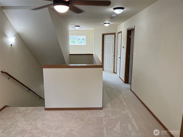 2215 190th Street E, Tacoma, WA 98445