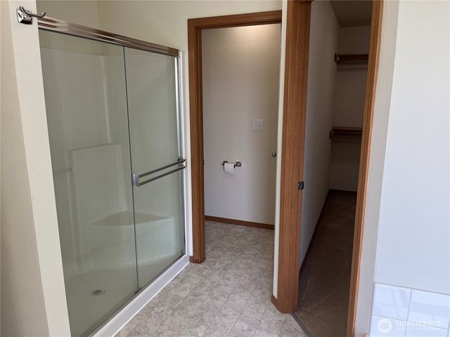 2215 190th Street E, Tacoma, WA 98445