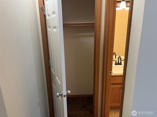 2215 190th Street E, Tacoma, WA 98445