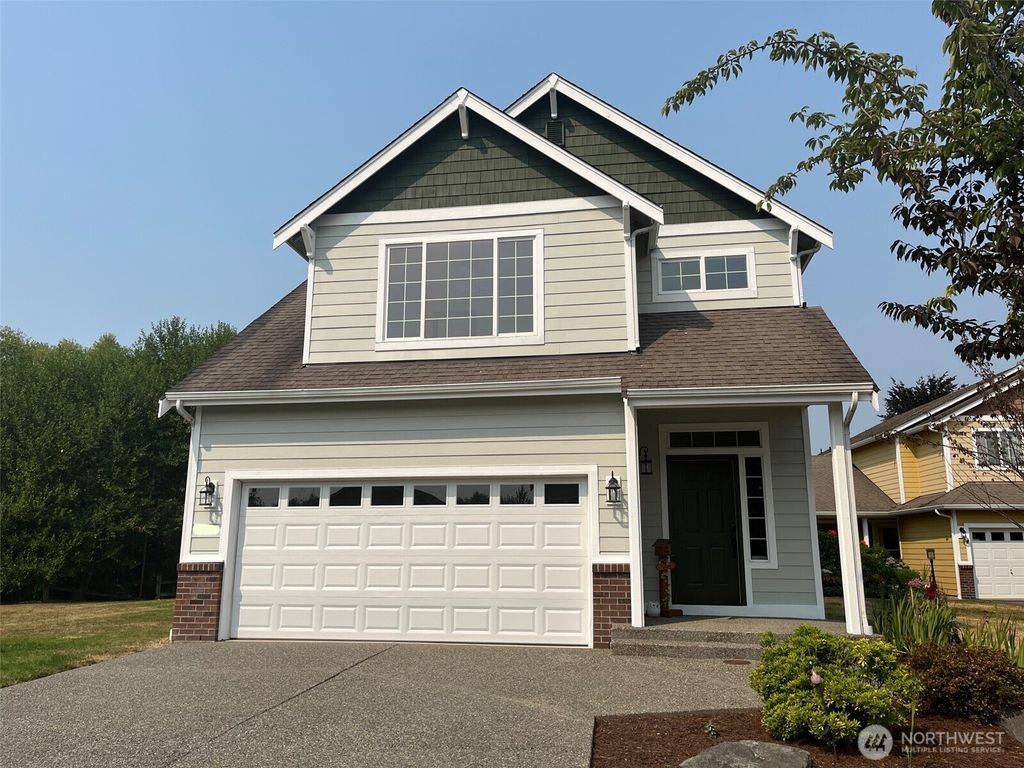 2215 190th Street E, Tacoma, WA 98445