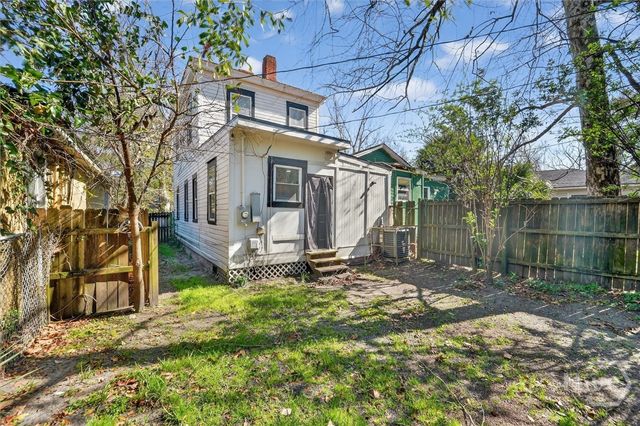 1605 Grove Street, Savannah, GA 31401