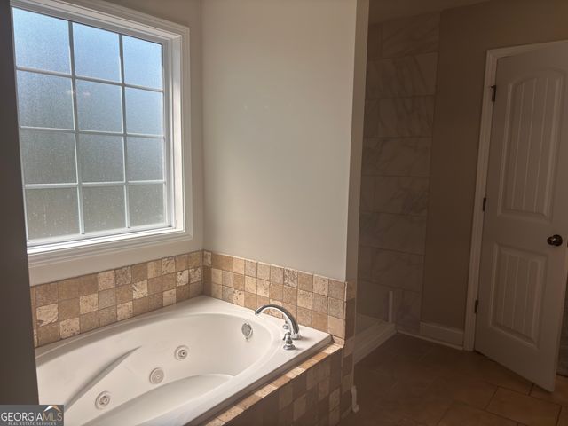 126 Forestbrooke Way, Bonaire, GA 31005