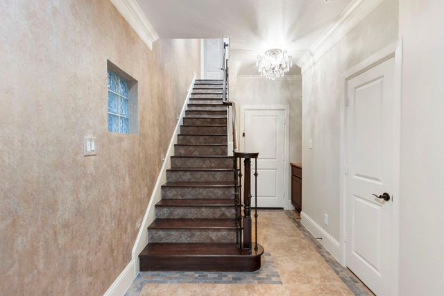 262 Breezy Way, The Woodlands, TX 77380