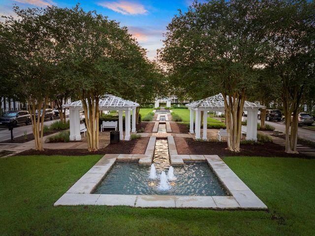 262 Breezy Way, The Woodlands, TX 77380
