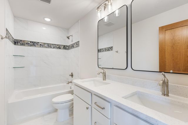 5345 45th Avenue S, Minneapolis, MN 55417