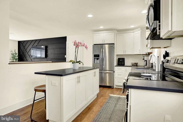 1022 ANDERSON FERRY, Mount Joy, PA 17552