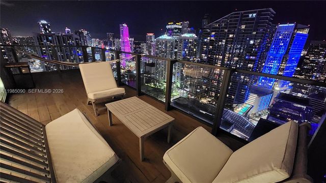 88 SW 7th St 3511, Miami, FL 33130