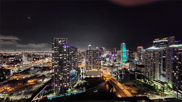 88 SW 7th St 3511, Miami, FL 33130