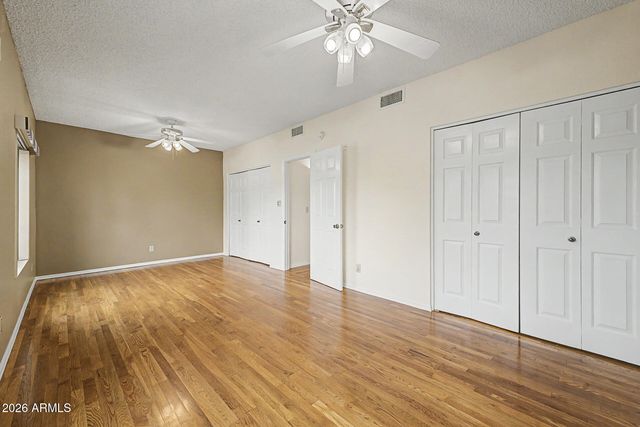 911 E SECRETARIAT Drive, Tempe, AZ 85284