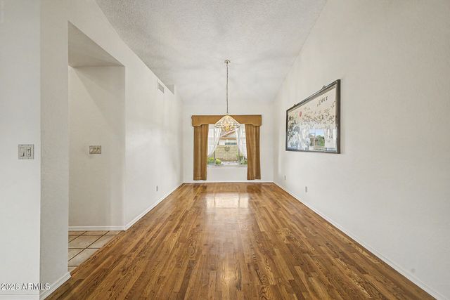 911 E SECRETARIAT Drive, Tempe, AZ 85284